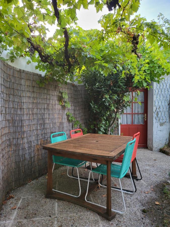 La Maison Rouge Paisible Maison De Pays Saujon Exteriér fotografie
